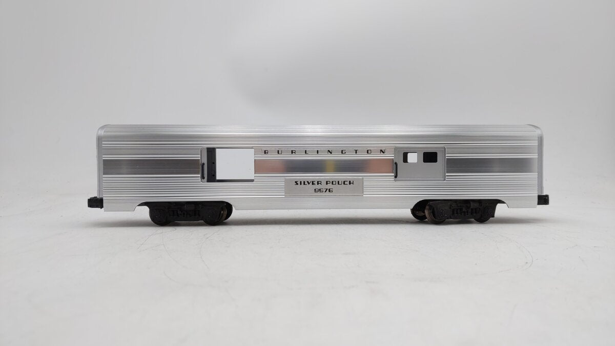 Lionel 6-9576 O Gauge Burlington "Silver Pouch" Aluminum Baggage Car EX