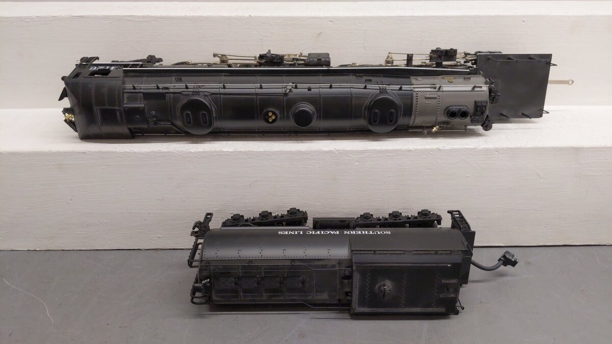 MTH 20-3125-1 O Southern Pacific AC-6 Cab-Forward Steam Engine & Tender w/PS1 EX/Box