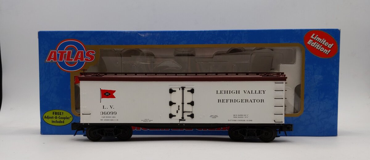 Atlas 8113-3 O Lehigh Valley Wood Reefer #36099 [3 Rail] LN/Box