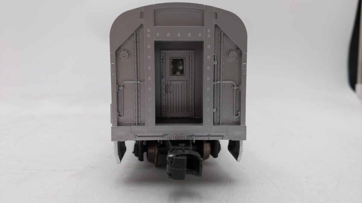 Lionel 6-9577 O Gauge Burlington "Silver Halter" Aluminum Passenger Coach EX