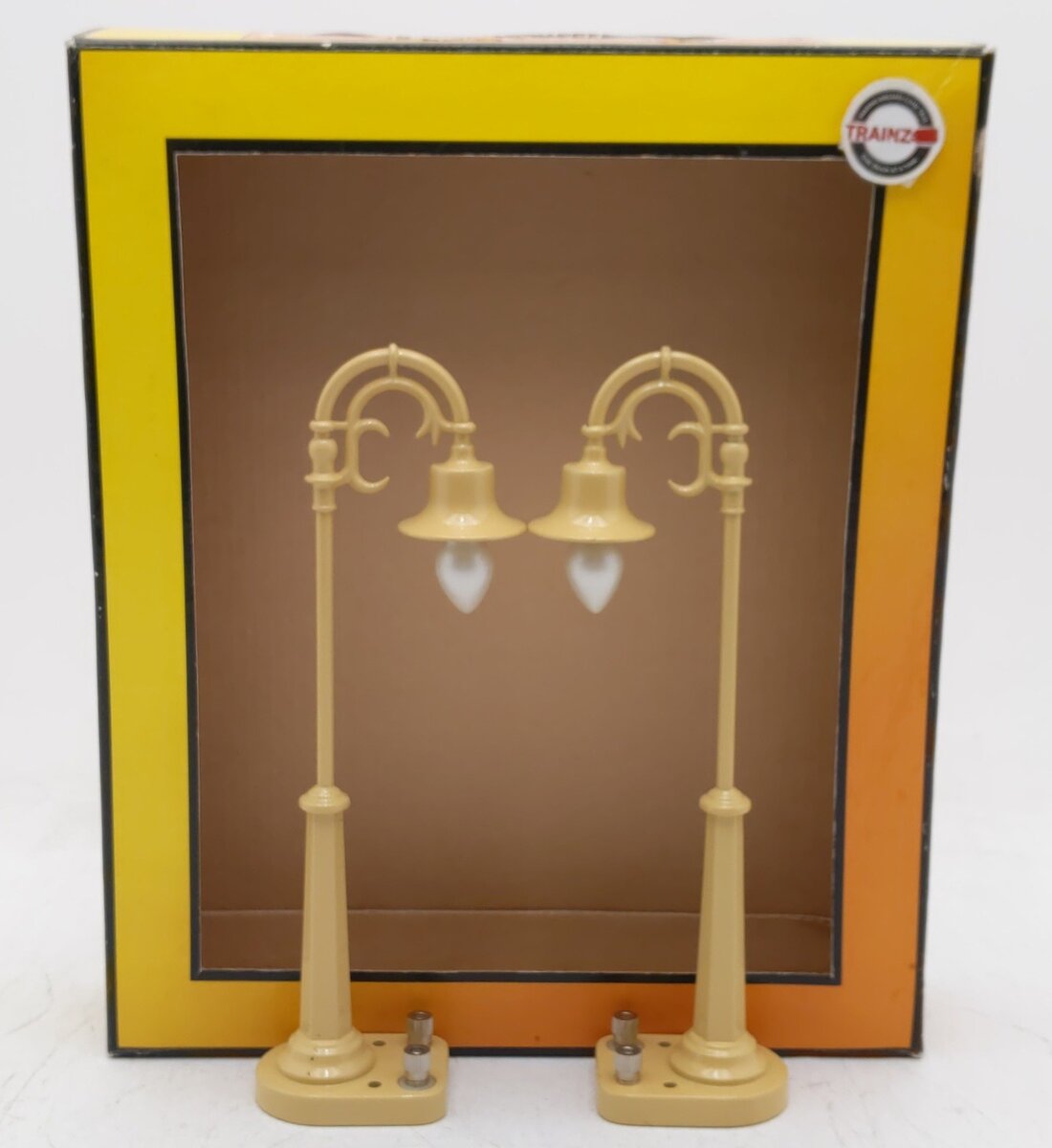 MTH 1056 O Scale Cream Diecast Street Lamp Set #58 EX/Box