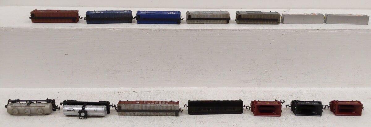 N Scale Assorted Freight Cars [14] EX
