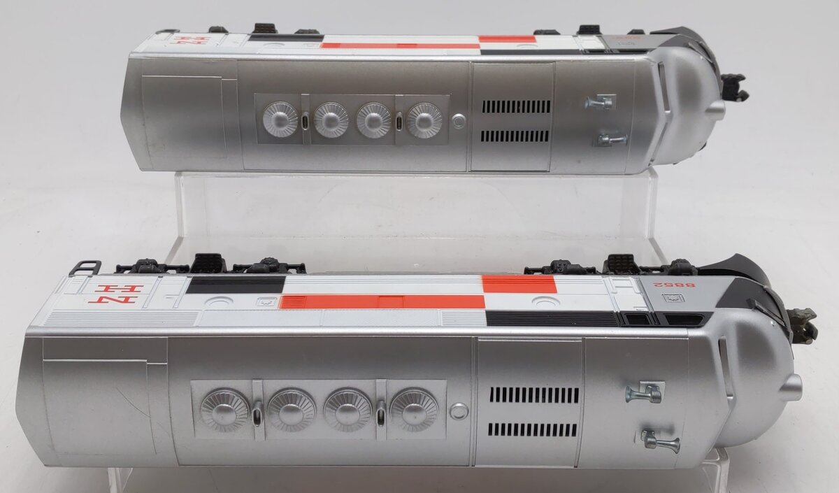 Lionel 6-8851 O Gauge New Haven F3 AA Diesel Locomotive Set #8851/8852 EX/Box