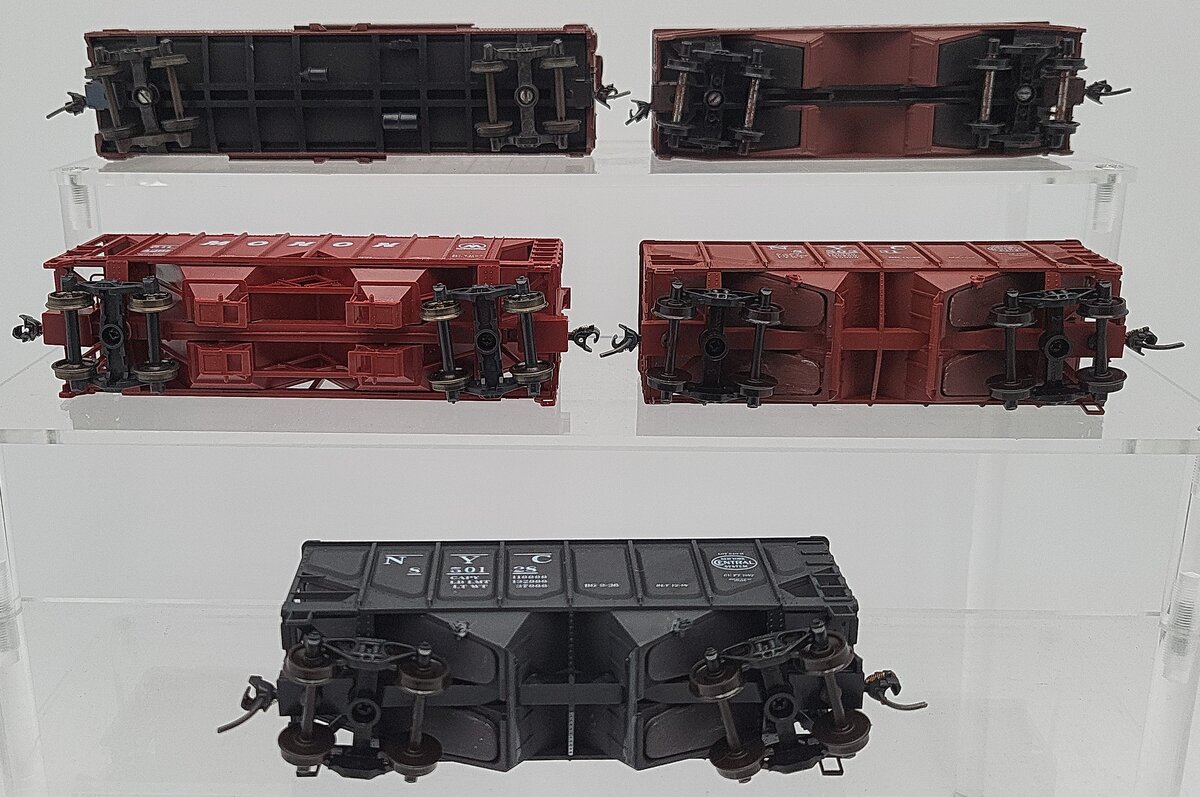Accurail HO Assorted Freight Cars: 4382, 850128, 850231, 4134, 3028 [5] EX