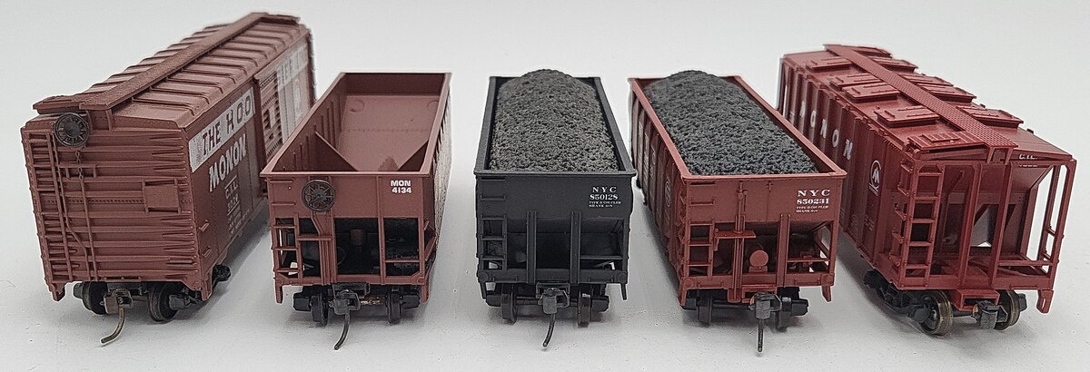 Accurail HO Assorted Freight Cars: 4382, 850128, 850231, 4134, 3028 [5] EX
