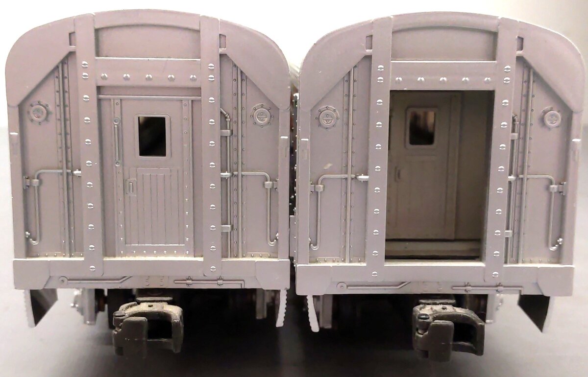 MTH 20-6508 O Gauge Amtrak Premier 70' Aluminum Sleeper/Diner Car Set EX/Box