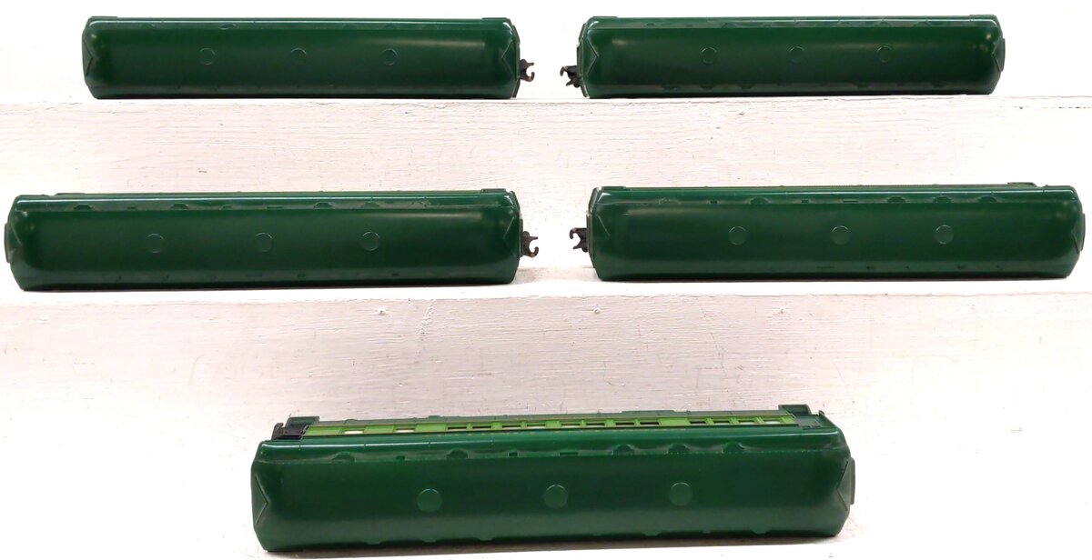 Lionel 6-9530-34 O Gauge Southern Crescent Passenger 5-Car Set EX/Box