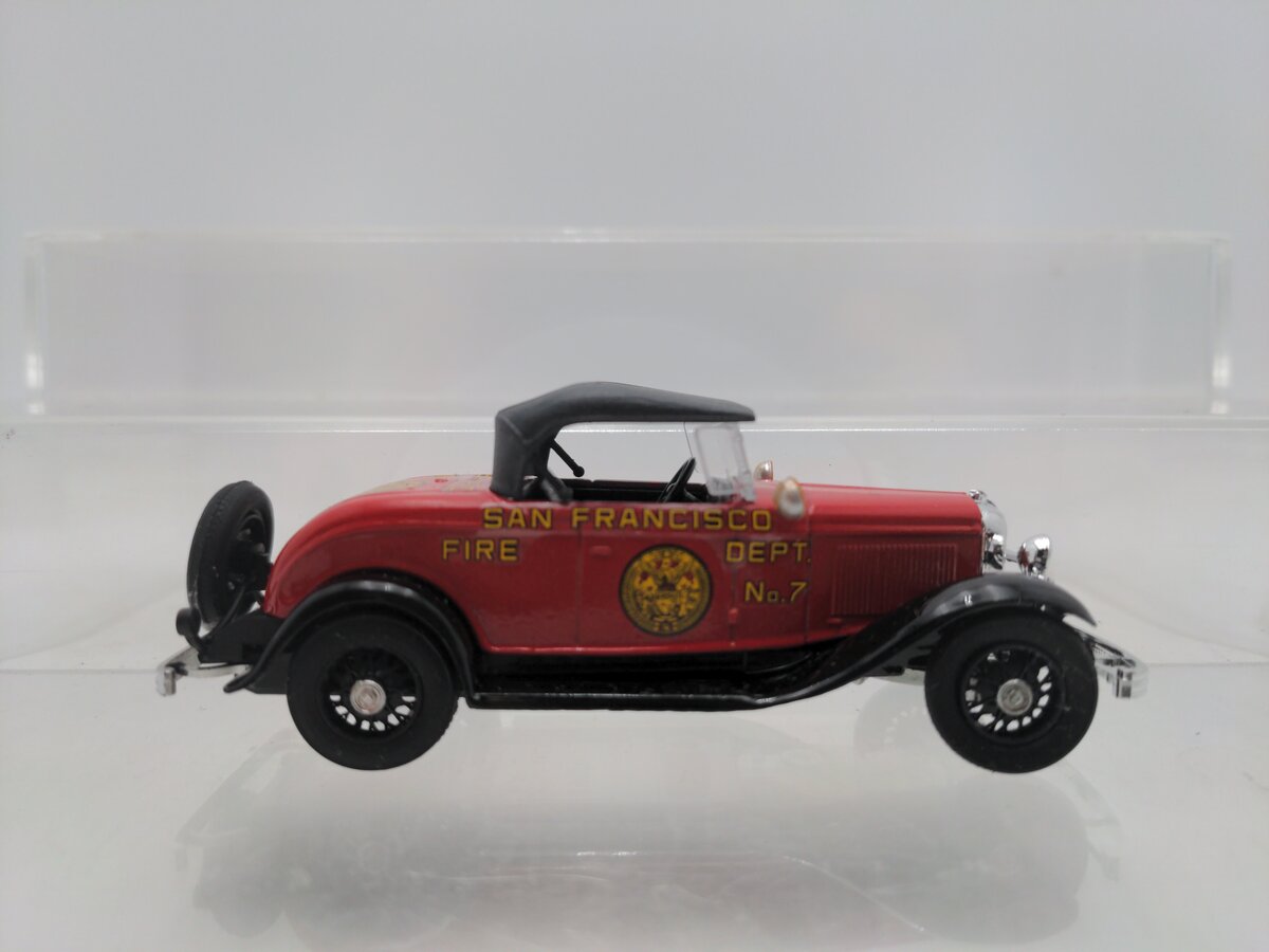 Eligor 1203 1:43 Scale Ford V8 1932 San Francisco Fire Department Car #7 EX/Box