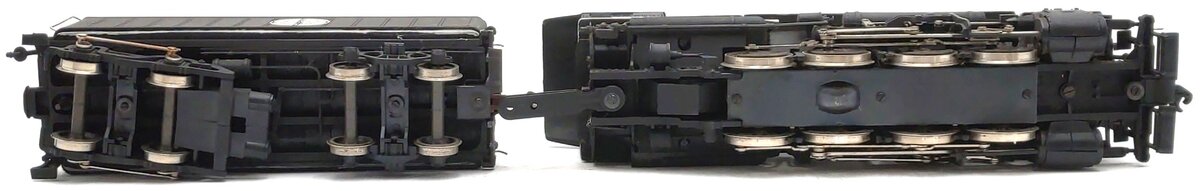 Rivarossi 102 O Scale Steam Locomotive and Tender #102 (2 Rail)