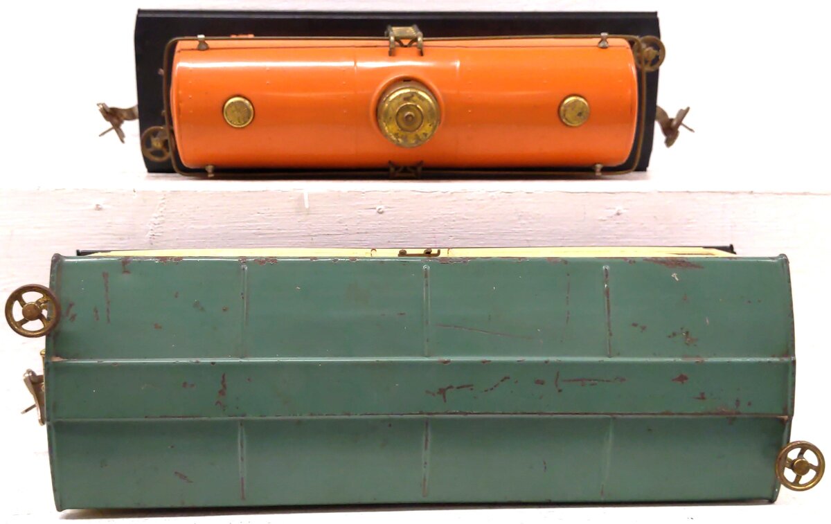 Lionel Assorted Std. Gauge Tinplate Freight Cars: 515, 514R [2] VG