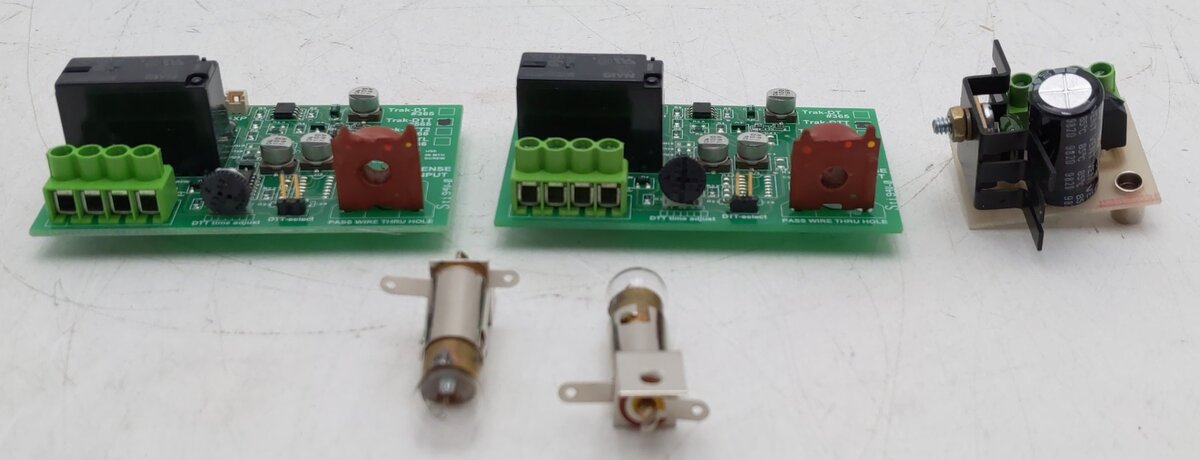 Dallee 682 Automatic Back-N-Forth w/Timed Stops @ Ends for AC Track Power EX/Box
