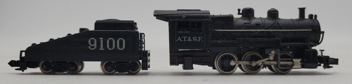 Minitrix 2916 N Scale AT&SF Steam Locomotive & Tender EX