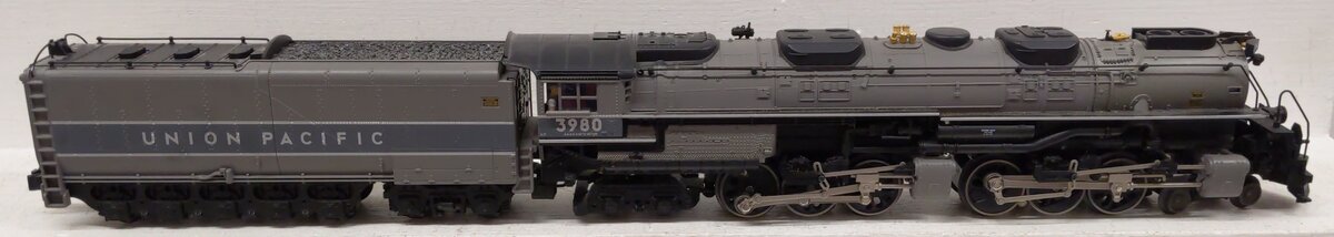 Lionel 6-38093 Lionmaster UP 4-6-6-4 Challenger Steam Locomotive & Tender #3980 EX/Box