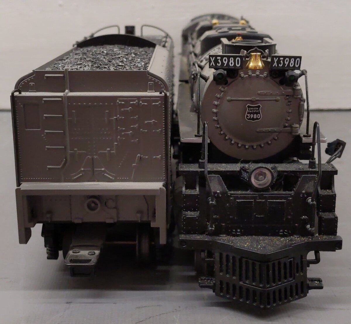 Lionel 6-38093 Lionmaster UP 4-6-6-4 Challenger Steam Locomotive & Tender #3980 EX/Box