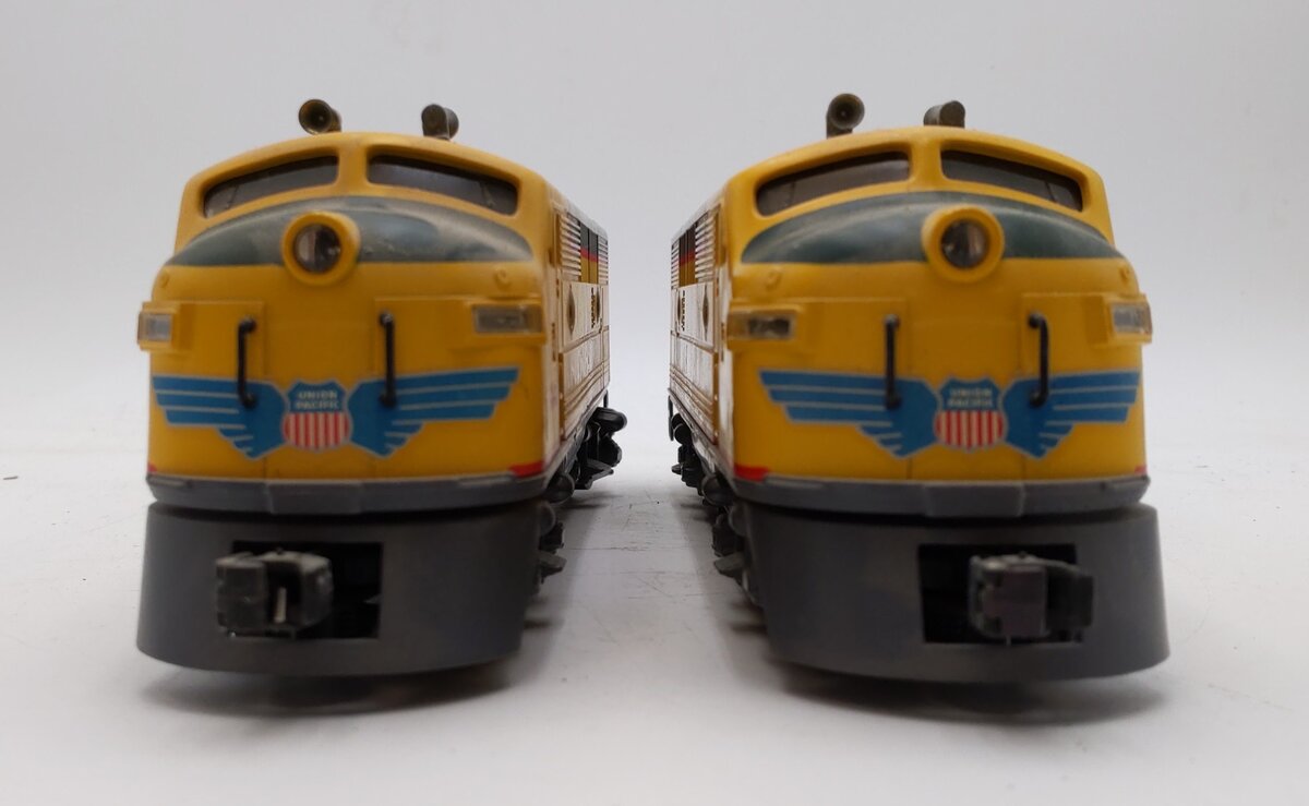 Lionel 6-8480 O Union Pacific Powered and Dummy F3 AA Diesel Set #8480/8482 EX/Box