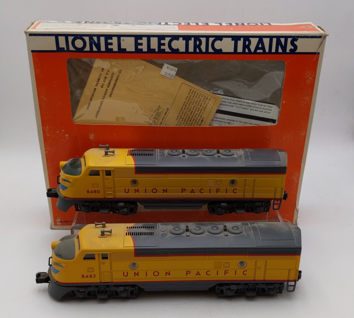 Lionel 6-8480 O Union Pacific Powered and Dummy F3 AA Diesel Set #8480/8482 EX/Box