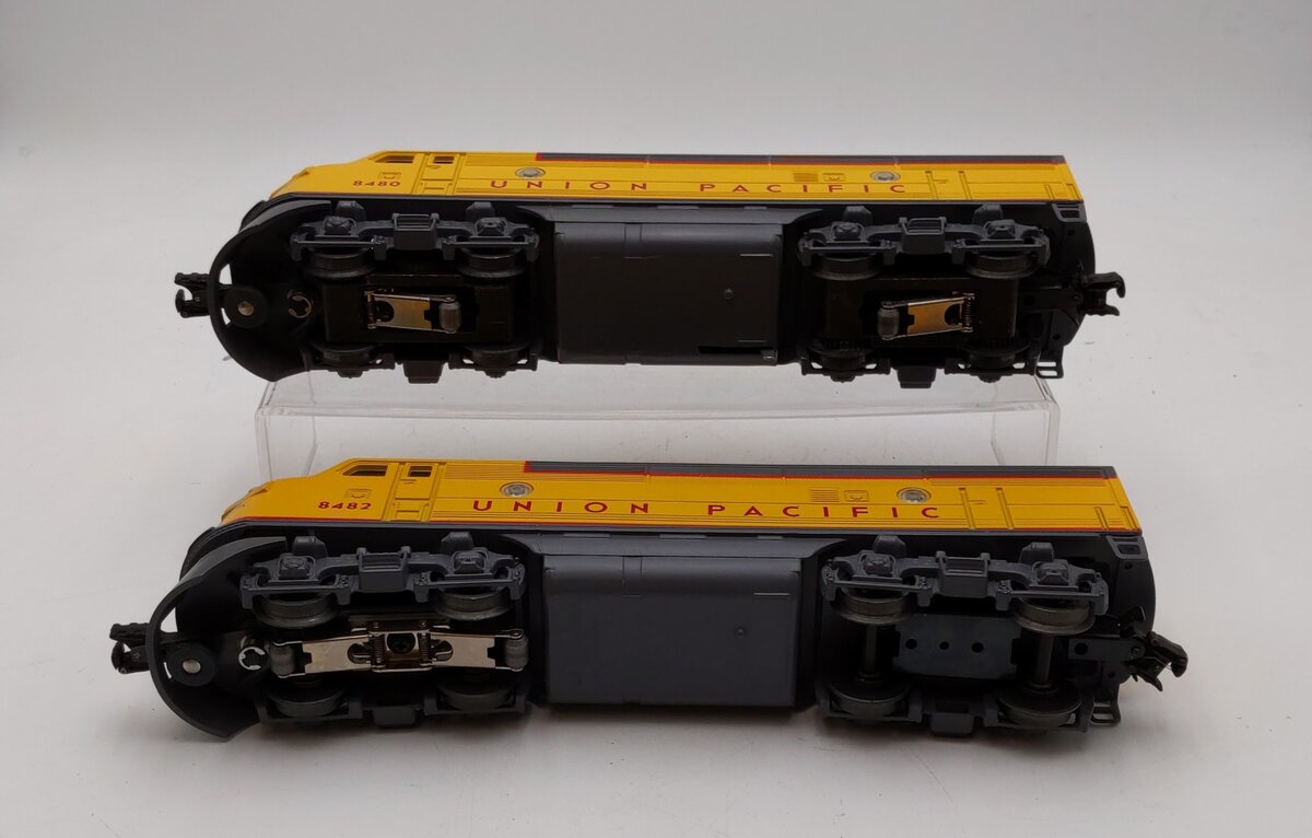 Lionel 6-8480 O Union Pacific Powered and Dummy F3 AA Diesel Set #8480/8482 EX/Box