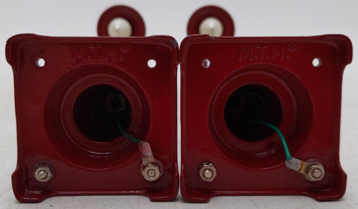 MTH 10-1030 O Gauge Die-Cast Street Lamp Set of 2 EX/Box