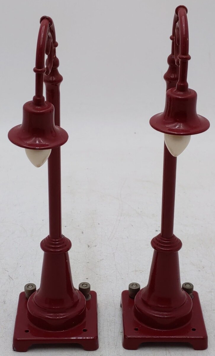 MTH 10-1030 O Gauge Die-Cast Street Lamp Set of 2 EX/Box