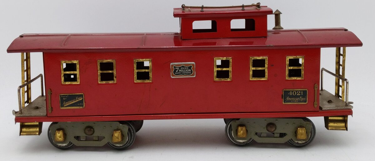 American Flyer 4021 Vintage Wide Standard Gauge Red Tinplate Caboose EX