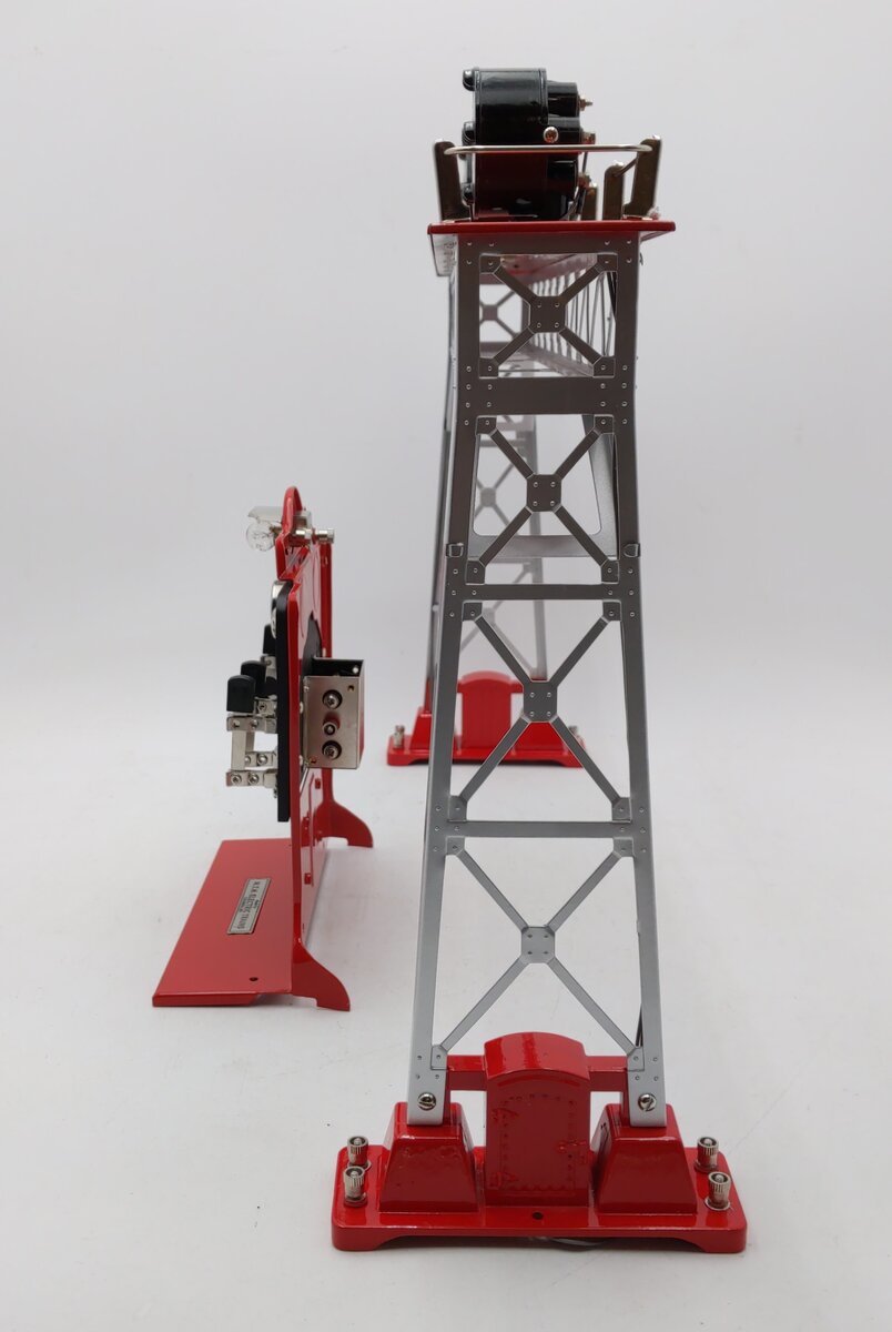 MTH 10-4038 Red, Silver, & Nickel Trim Signal Bridge & Control Panel LN/Box