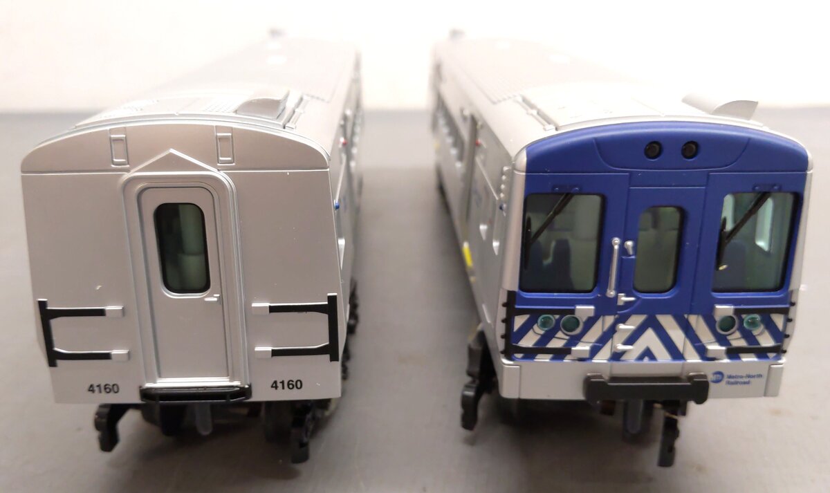 Lionel 6-35133 O Gauge MTA North Metro M-7 Add-On 2 Car Set EX/Box