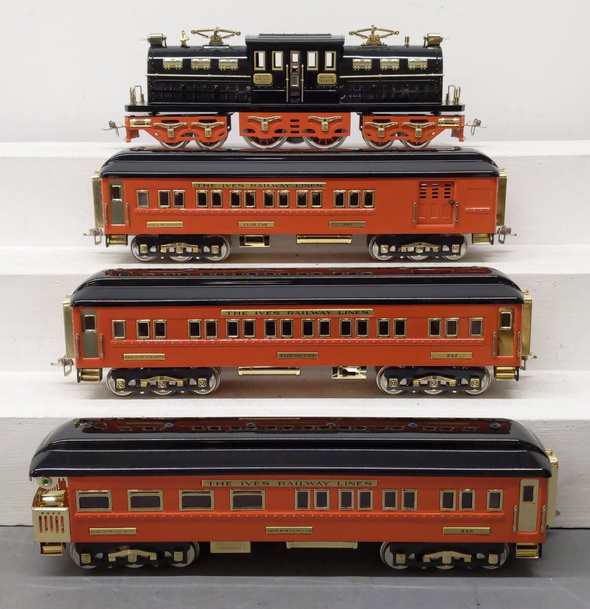 MTH 10-1164-0 Olympian Std Gauge Electric Passenger Train Set EX/Box