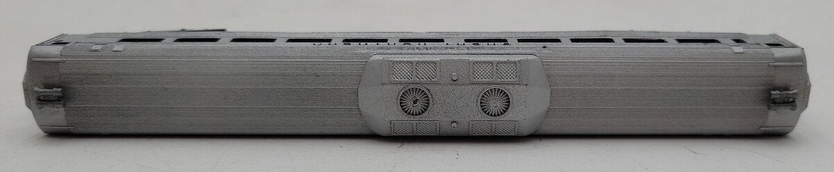 Con-Cor 4446 N Scale Great Northern Powered Passenger Car #2350 EX