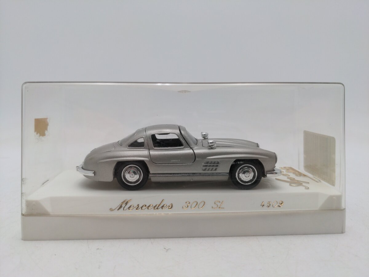 Solido 4502 1:43 Scale Diecast Mercedes 300 SL Car EX
