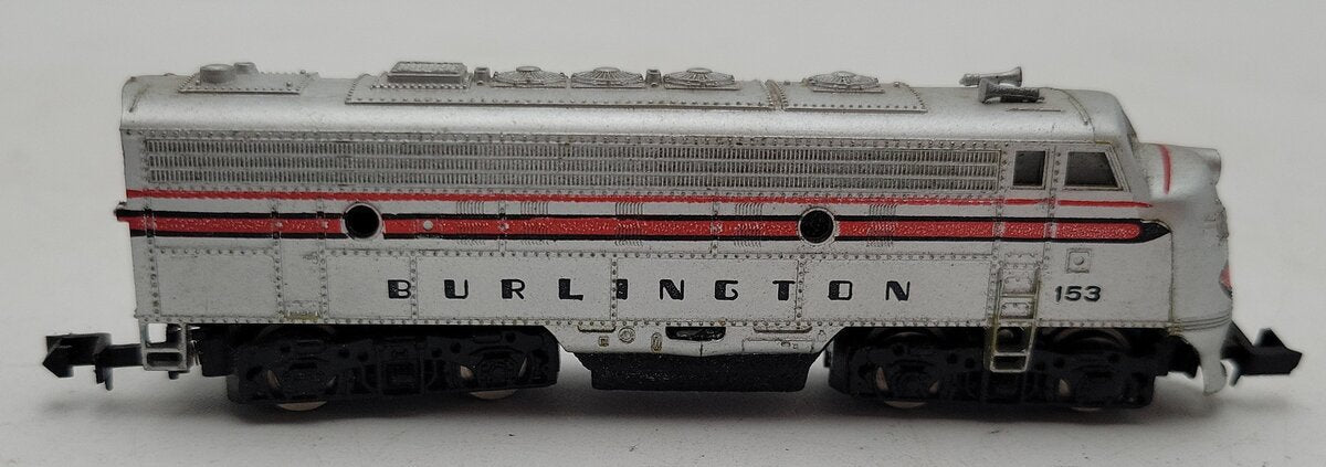 Bachmann 4643 N Scale Burlington Diesel Locomotive #153 EX