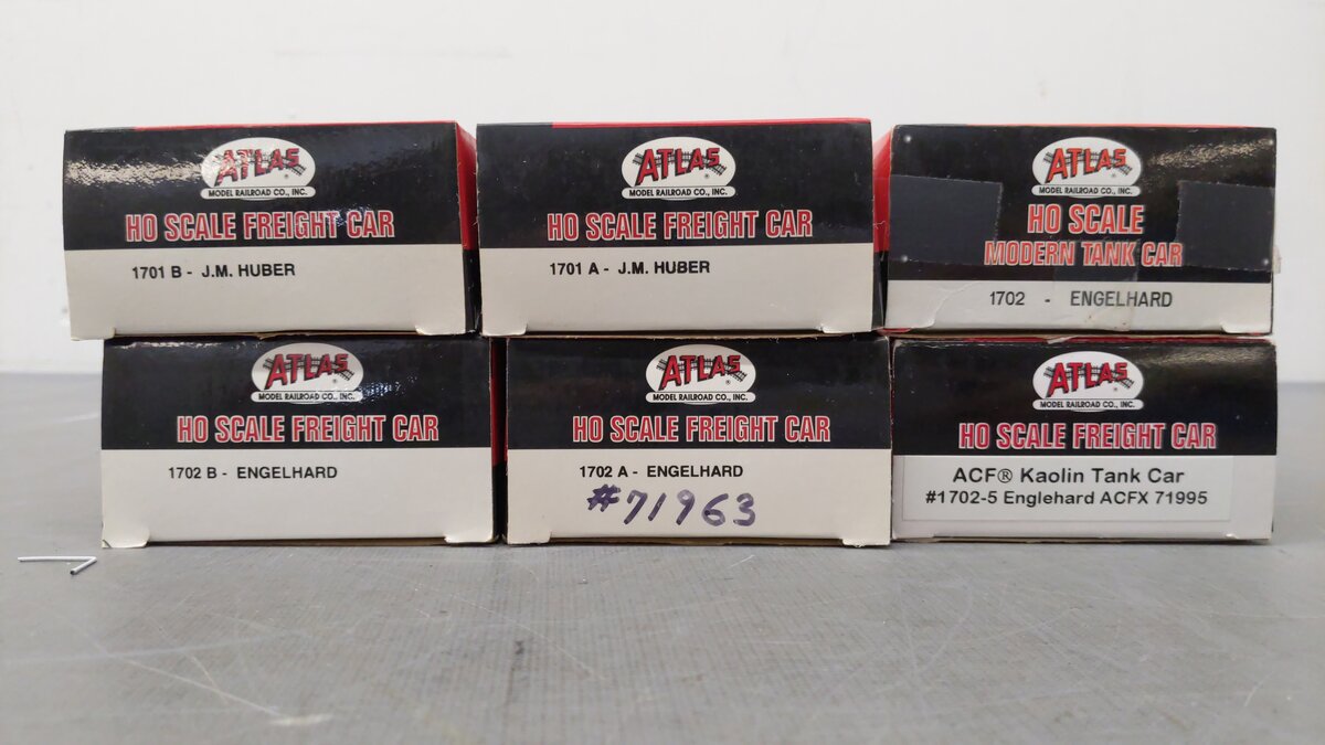 Atlas Assorted HO Scale J.M Huber & Engelhard Tank Cars [6] VG/Box