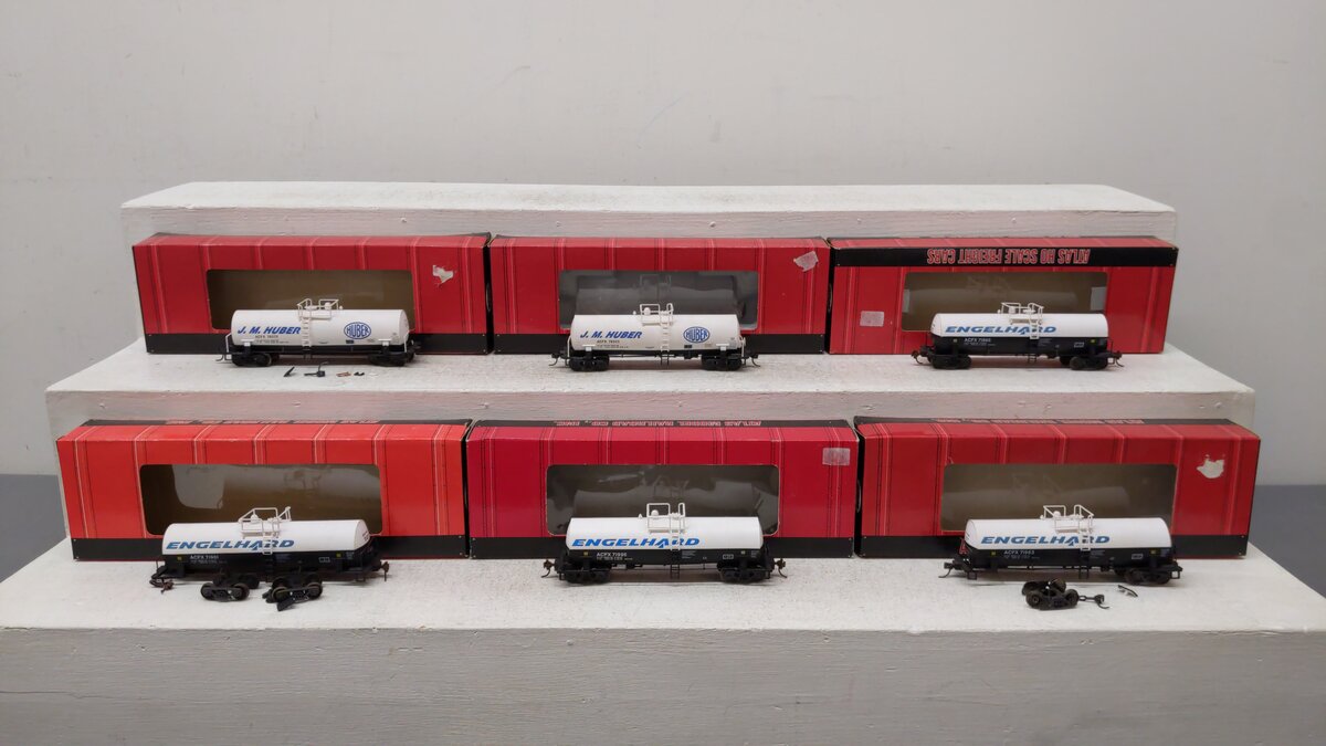 Atlas Assorted HO Scale J.M Huber & Engelhard Tank Cars [6] VG/Box