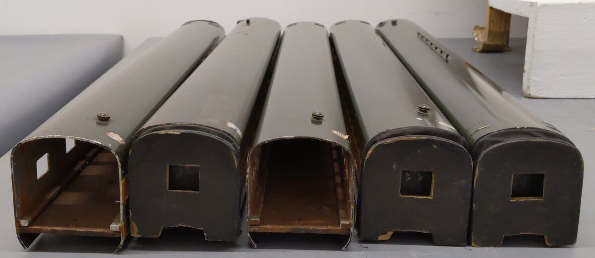 Assorted O Scale Custom Passengers Car Shells - 2 Rail [5] VG