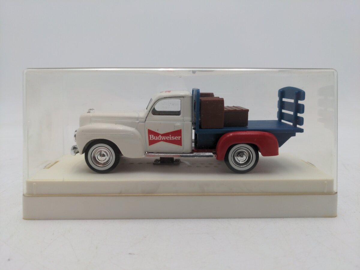 Solido 1:43 Scale Diecast Budweiser Truck w/Load EX