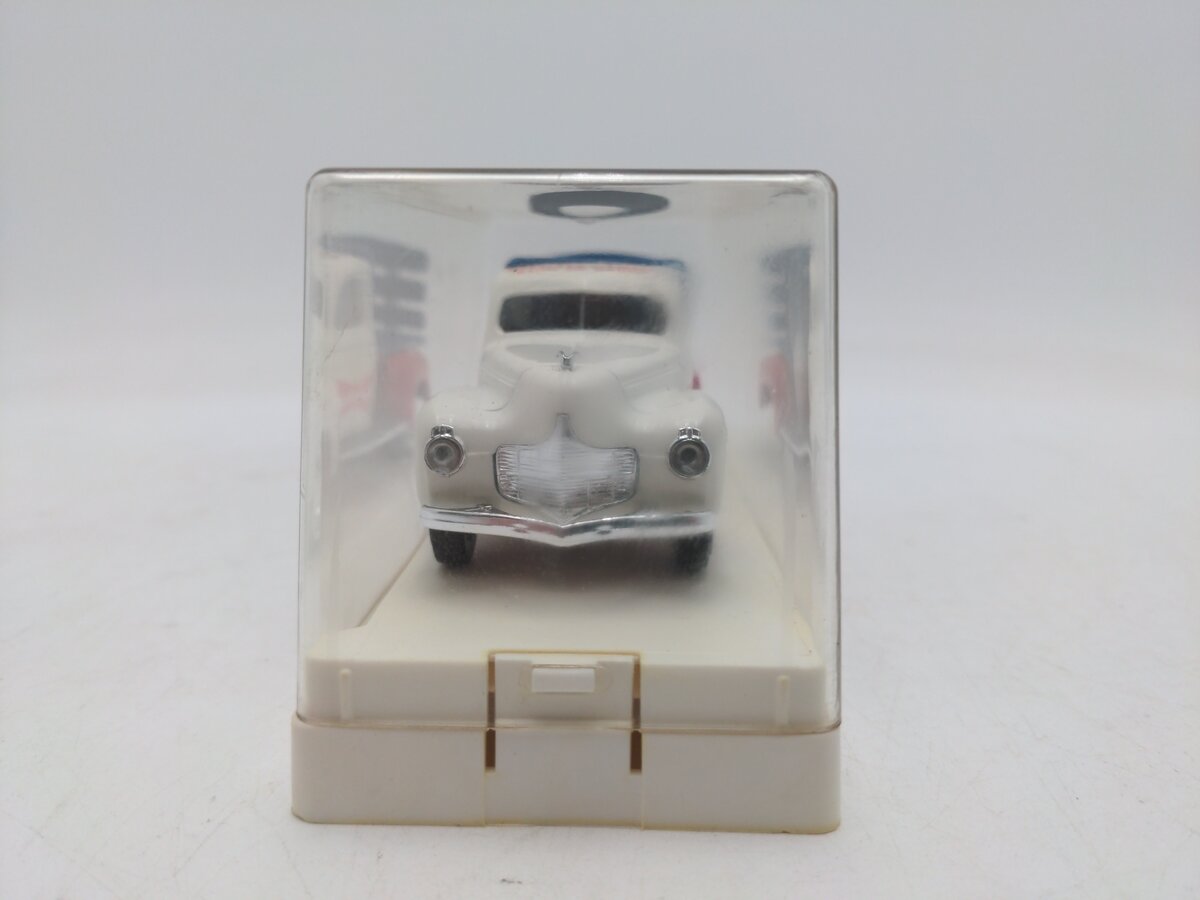 Solido 1:43 Scale Diecast Budweiser Truck w/Load EX