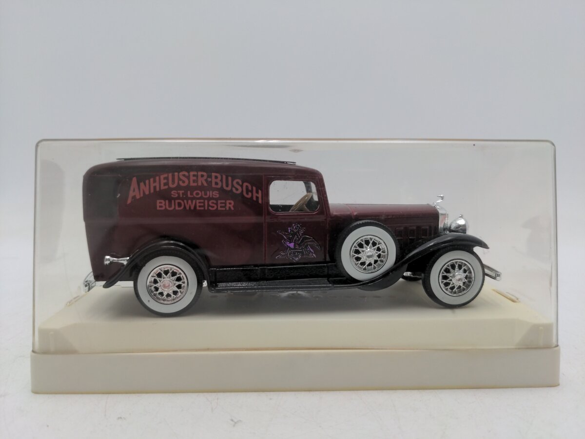 Solido 1:43 Scale Golden Age Cadillac V16 Budweiser Delivery Car EX