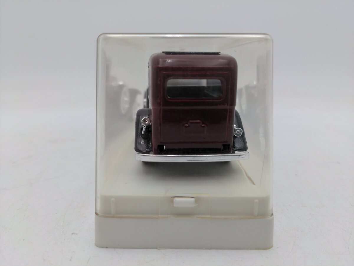 Solido 1:43 Scale Golden Age Cadillac V16 Budweiser Delivery Car EX