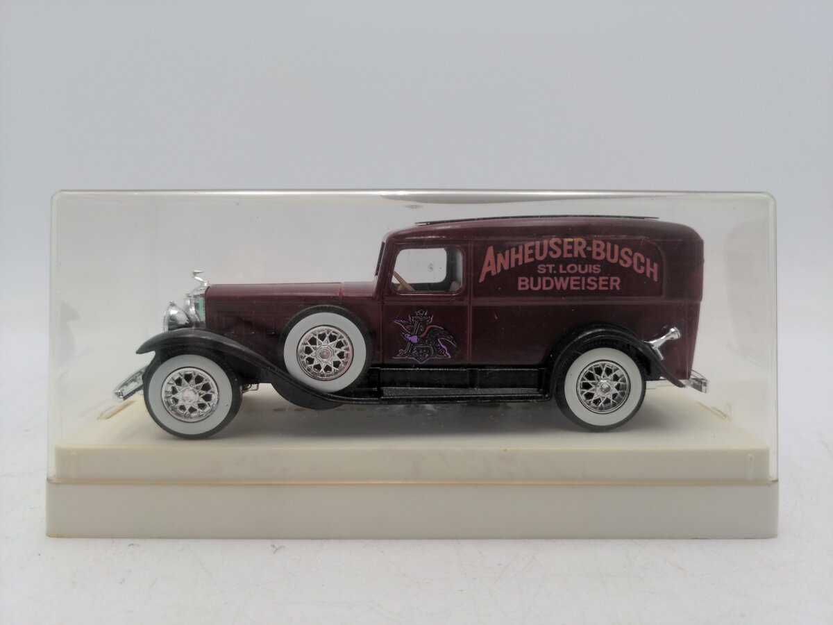 Solido 1:43 Scale Golden Age Cadillac V16 Budweiser Delivery Car EX
