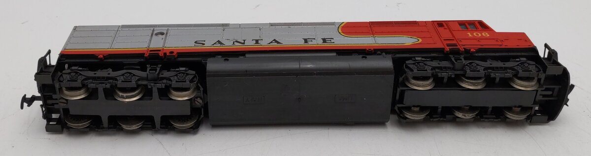 Lima 8071 HO Santa Fe FP45 Diesel Locomotive #106 EX