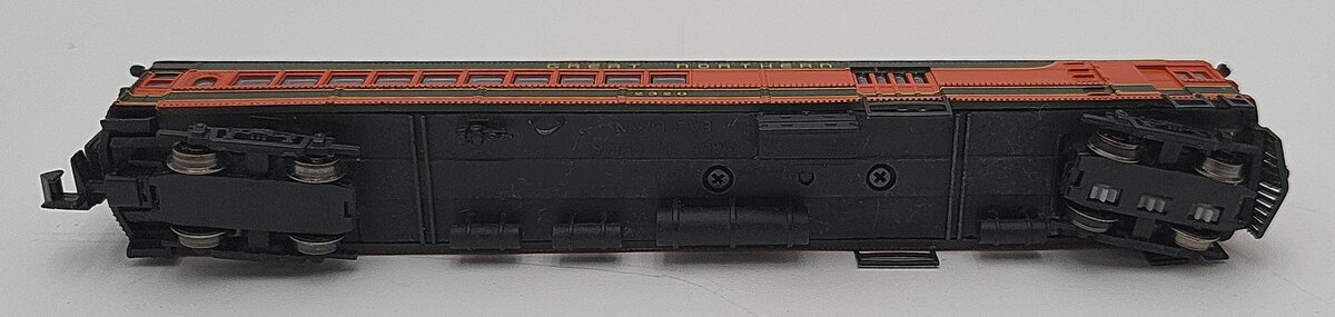 Bachmann 81407 HO Great Northern EMC Gas Electric Doodlebug #2320 LN