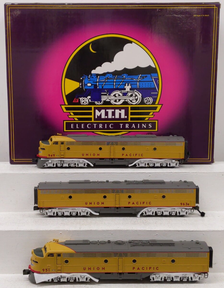 MTH 20-2208-1 O Union Pacific E-8 ABA Diesel Engine Set #951/963B/949 w/PS1 LN/Box