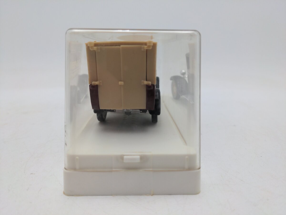 Solido 1:43 Scale Diecast Budweiser Delivery Truck EX