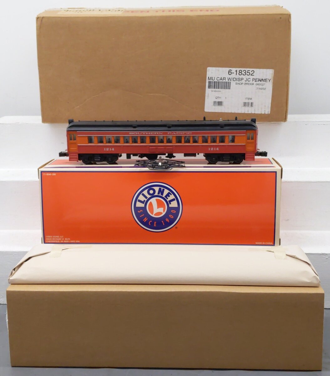Lionel 6-18352 O Southern Pacific JC Penny Commuter Car with Display Case #1214 VG/Box