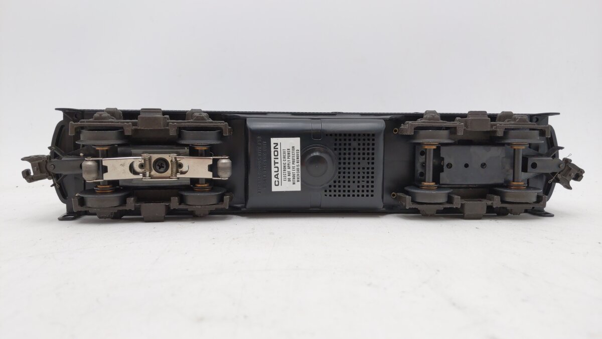 Lionel 6-8581 O Gauge Illinois Central F3 Dummy B Unit Diesel Locomotive EX/Box