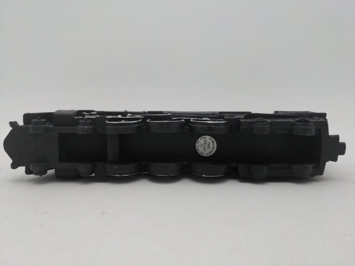 Avon/Lionel 700E Hudson Locomotive w/ Display Base EX/Box