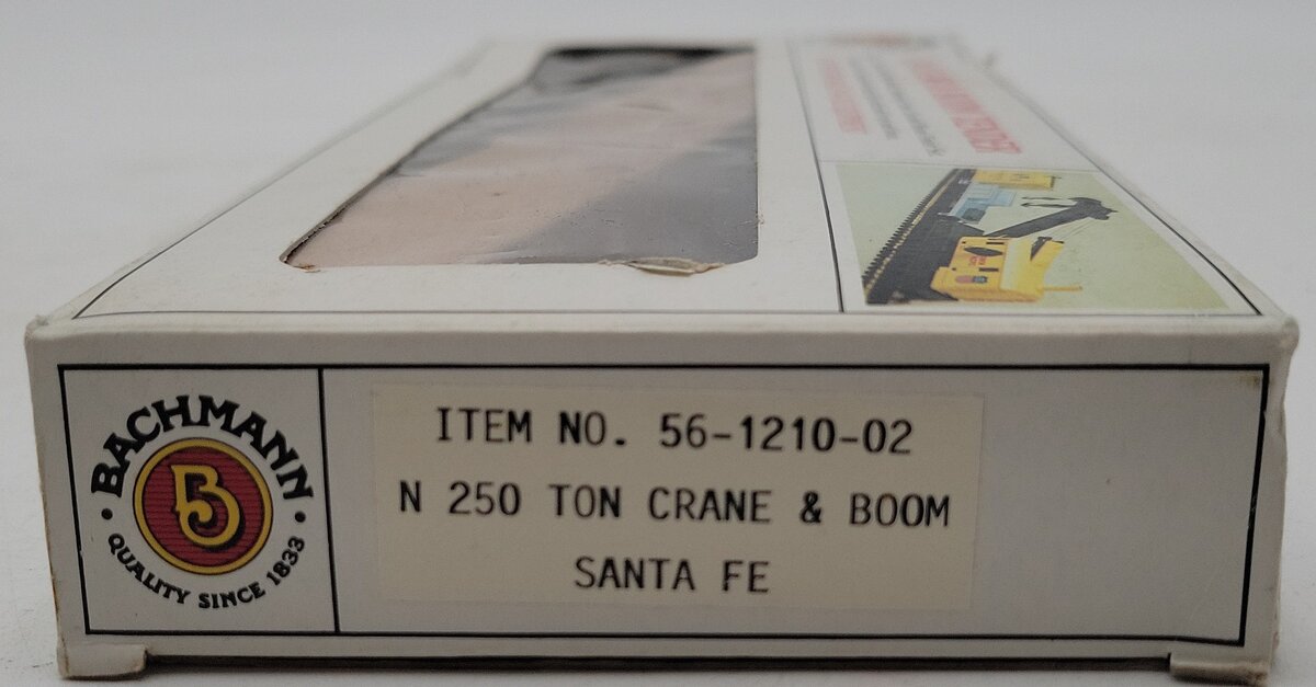 Bachmann 56-1210-02 N Scale Santa Fe 250 Ton Crane & Boom Car LN/Box