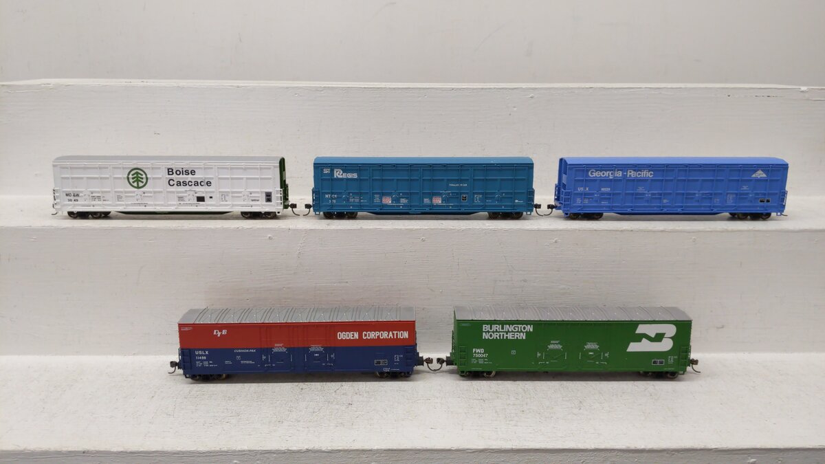 Atlas & Walthers Assorted HO Scale Plug/Thrall Door Box Cars [5] EX/Box