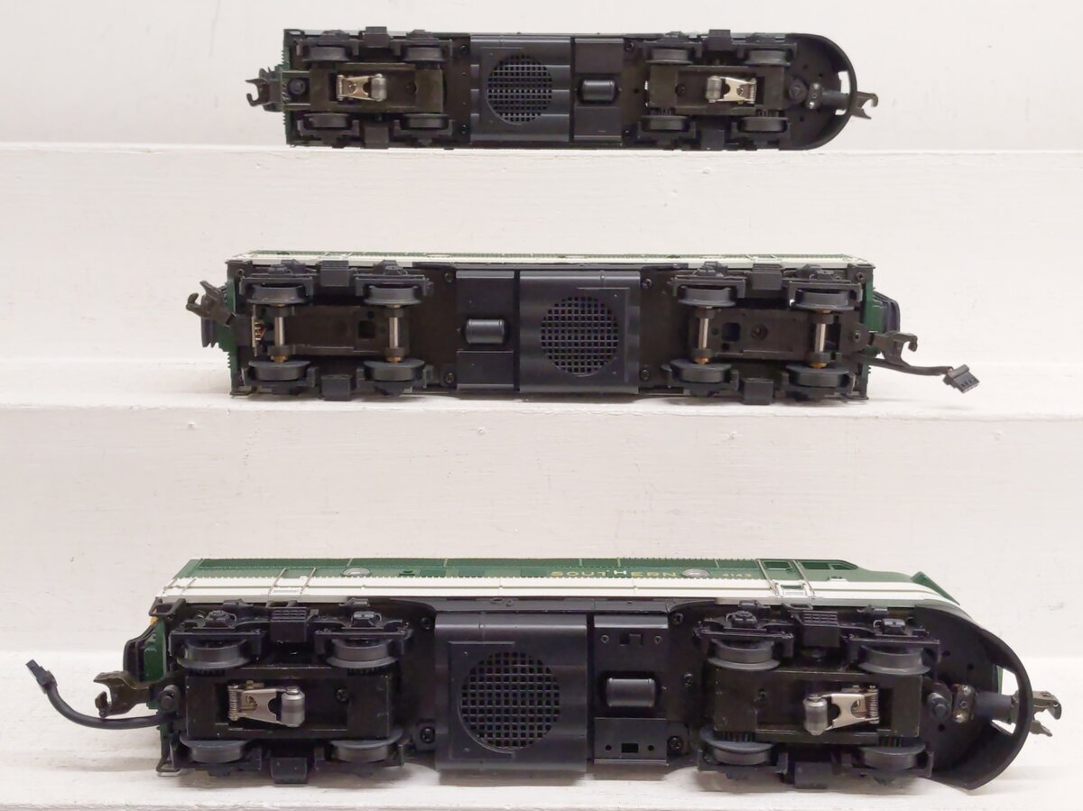 MTH 20-2177-1 O Gauge Southern F3 ABA Diesel Engine Set w/PS1 #4137/4143 EX/Box