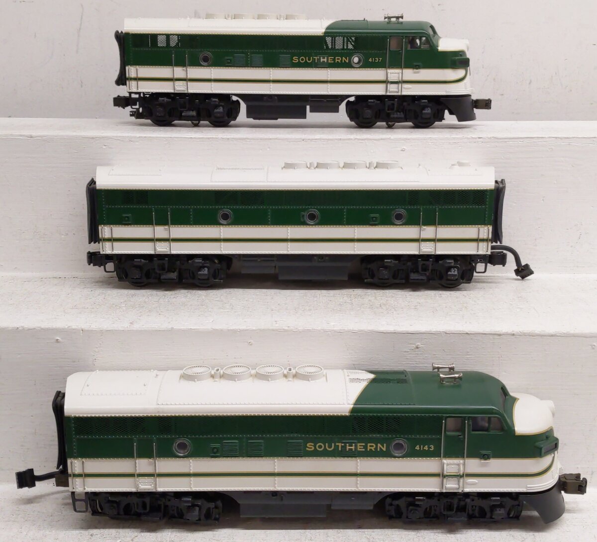 MTH 20-2177-1 O Gauge Southern F3 ABA Diesel Engine Set w/PS1 #4137/4143 EX/Box