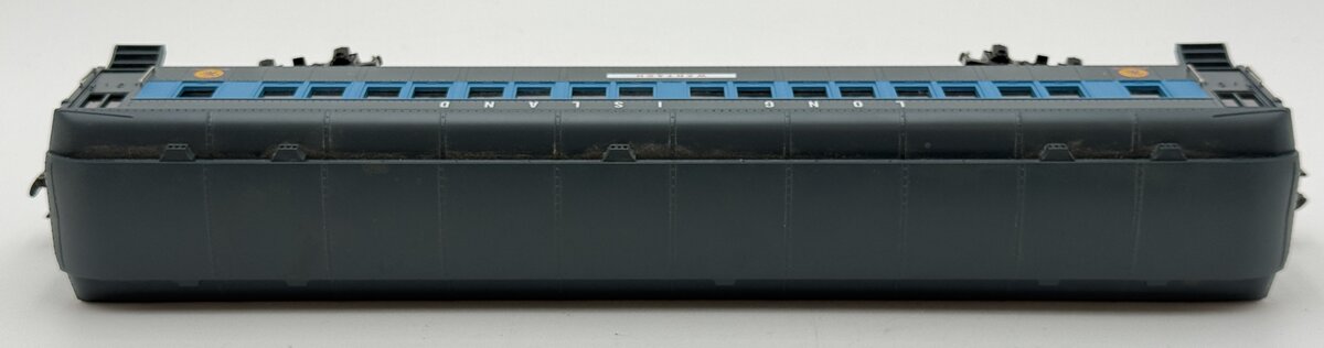 MTH 30-69151 O Gauge Long Island "Wantagh" 60' Madison Coach Car EX